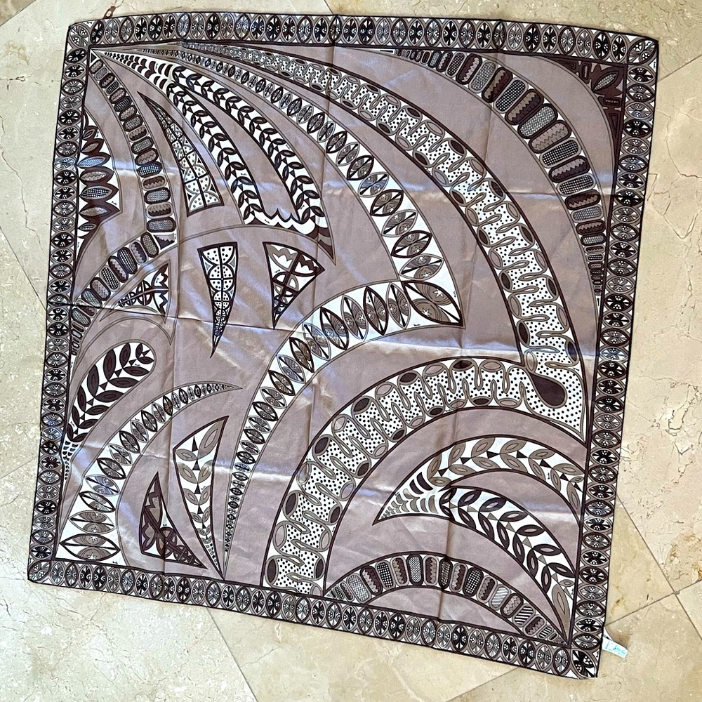 Vintage Emilio Pucci 36” Square Silk Scarf Excellent Condition